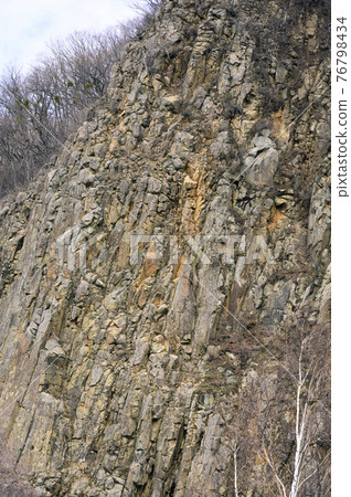 小關山柱狀節理（札幌南區石山） 76798434