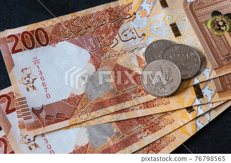 New Qatari Riyal banknotes  76798565