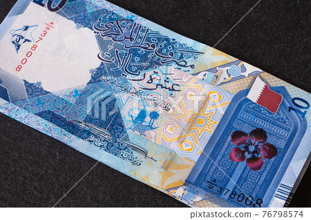 New Qatari Riyal banknotes New Qatari Riyal banknotes 76798574