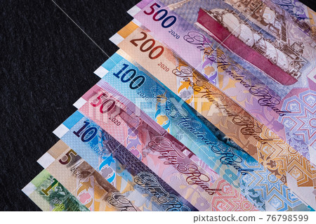 New Qatari Riyal banknotes New Qatari Riyal banknotes 76798599