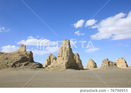 Yardang landform landscape in the west of China 76798955