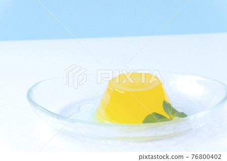 很酷的糖果。果凍和薄荷 很酷的糖果。果凍和薄荷 76800402