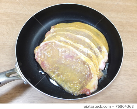 Pickled pork in Saikyo 76804368