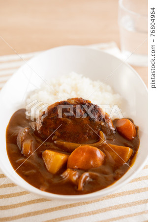 Hamburger curry 76804964