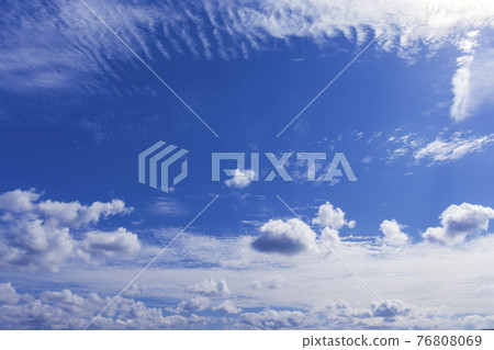 Cumulus and cotton clouds 76808069