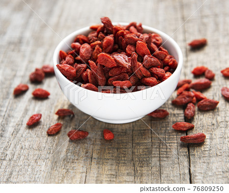 Dry red goji berries for a healthy diet. 76809250
