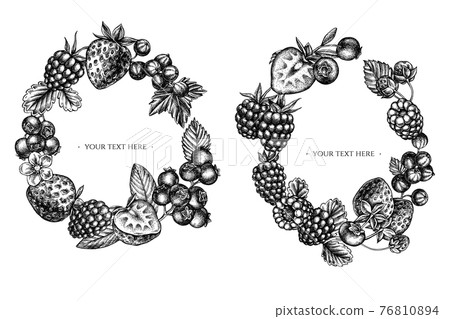 Wreath of black and white strawberry, blueberry, red currant, raspberry, blackberry Wreath of black and white strawberry, blueberry, red currant, raspberry, blackberry 76810894