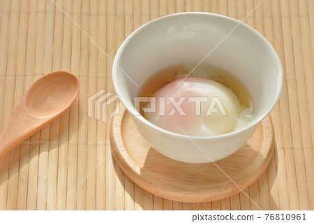 Hot spring egg Hot spring egg 76810961