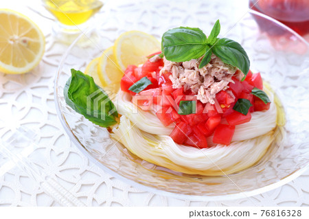 Tuna tomato somen, tuna tomato somen, somen arrangement Tuna tomato somen, tuna tomato somen, somen arrangement 76816328