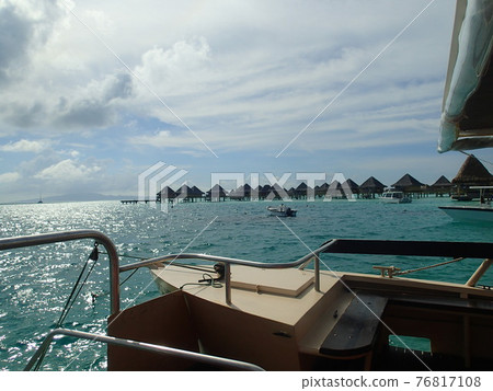 Tahiti Bora Bora 翡翠綠海 76817108