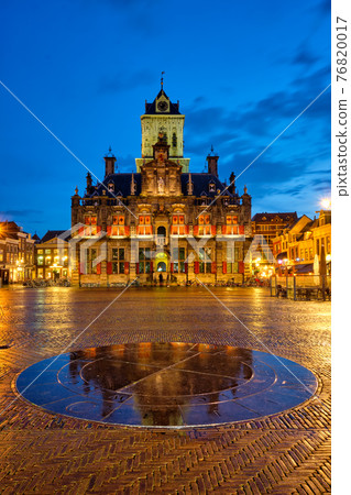 Delft Market Square Markt in the evening. Delfth, Netherlands Delft Market Square Markt in the evening. Delfth, Netherlands 76820017