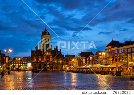 Delft Market Square Markt in the evening. Delfth, Netherlands Delft Market Square Markt in the evening. Delfth, Netherlands 76820023