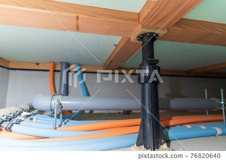 Underfloor inspection: Underfloor plastic bundle 76820640