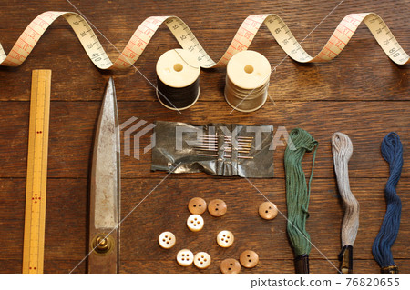 Sewing tool sewing kit 76820655
