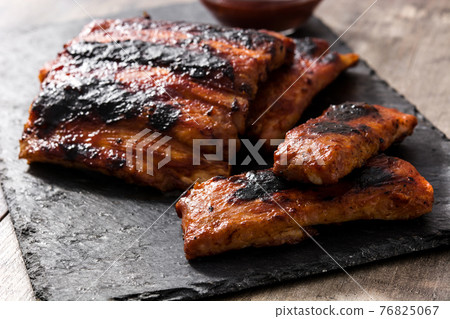 Grilled barbecue ribs 76825067