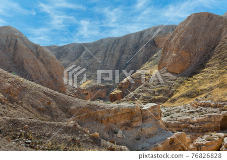 canyon of the OG riverbed at dawn 76826828