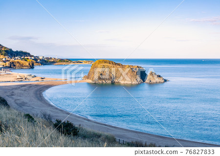 Tateiwa在早晨的陽光下 Tateiwa在早晨的陽光下 76827833