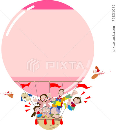 Family who took a balloon 76831082