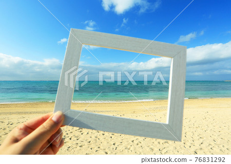 Okinawa's beautiful sea Okinawa's beautiful sea 76831292