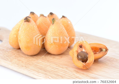 Loquat 76832664
