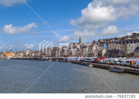 promenade in Trouville-sur-Mer, France promenade in Trouville-sur-Mer, France 76837295