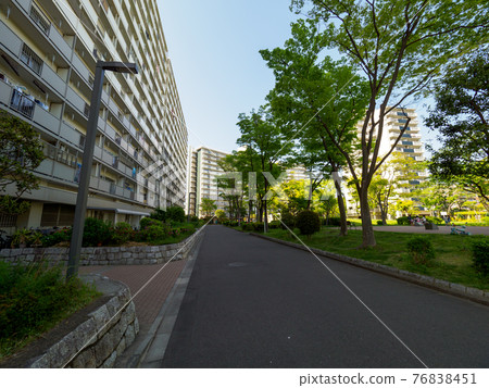 Oyata 1-chome housing complex (April 2017) Oyata 1-chome housing complex (April 2017) 76838451