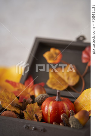 Halloween image packed in a wooden box Halloween image packed in a wooden box 76841135