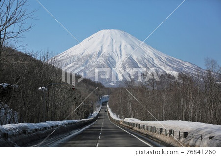 Mt Yotei in snow Mt Yotei in snow 76841260