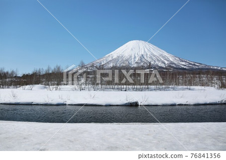 Mt Yotei in snow Mt Yotei in snow 76841356