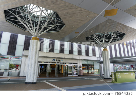 Kanazawa station west entrance Kanazawa station west entrance 76844385