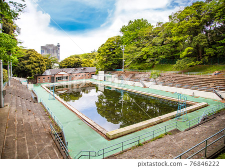 本町公園泳池，深受當地人的喜愛 76846222