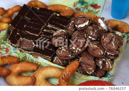 Cookies Cookies 76846257