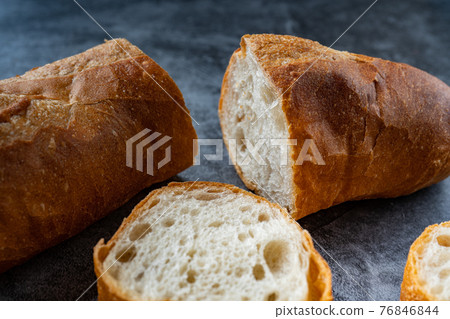 French bread  76846844