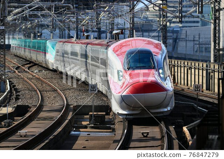 At Omiya Station on the Akita Shinkansen "Komachi" heading for Akita At Omiya Station on the Akita Shinkansen "Komachi" heading for Akita 76847279
