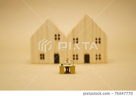 Work from home. Miniature people stay apart to reduce Covid 19 virus infection. Maintain social distance Detained, could not find anyone. using as background Healthcare concept and keep distance. Work from home. Miniature people stay apart to reduce Covid 19 virus infection. Maintain social distance Detained, could not find anyone. using as background Healthcare concept and keep distance. 76847770
