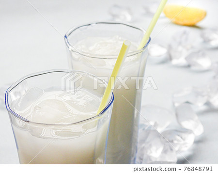 夏季可爾必思水 夏季可爾必思水 76848791