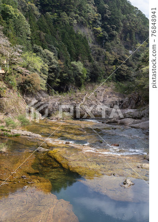 湯屋溫泉，馬背岩，品味非凡 76848941
