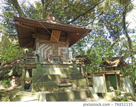 Flame mound prayed at the time of the Mongol invasion in Shikajima, Fukuoka City Flame mound prayed at the time of the Mongol invasion in Shikajima, Fukuoka City 76852135