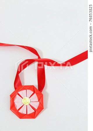 Red origami medal [white background simple copy space] 76853825