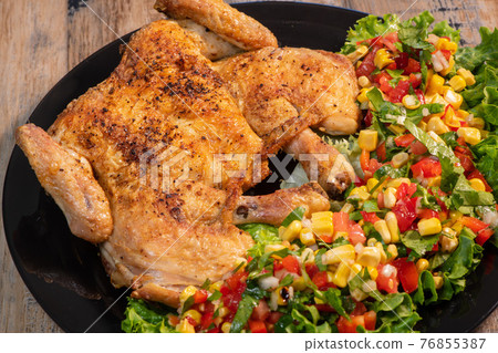 Chicken recipe, roast cockerel and its vegetables, corn condiment 76855387