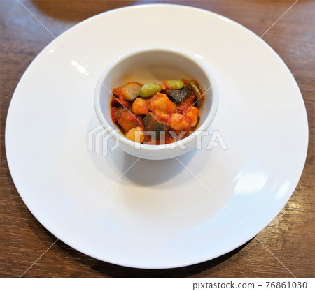 自助早餐提供小份料理鼠王 自助早餐提供小份料理鼠王 76861030