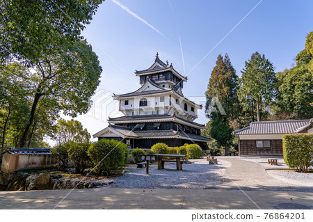Iwakuni Castle on the summit of Iwakuni City, Yamaguchi Prefecture 76864201