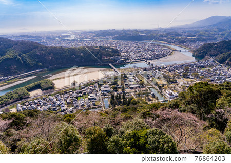 View of Kintaikyo Bridge from Iwakuni Castle on the summit of Iwakuni City, Yamaguchi Prefecture View of Kintaikyo Bridge from Iwakuni Castle on the summit of Iwakuni City, Yamaguchi Prefecture 76864203