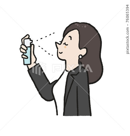 一個女人用霧狀乳液清爽的插圖 76865394