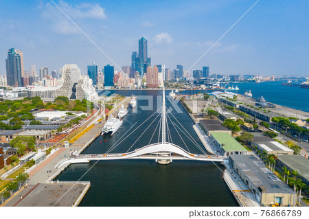 臺灣高雄駁二大港橋Taiwan Kaohsiung Pier Two Dagang Bridge 76866789
