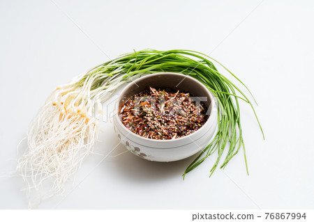 Cold, indoor 76867994