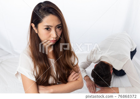 Dogeza men and angry women 76868372