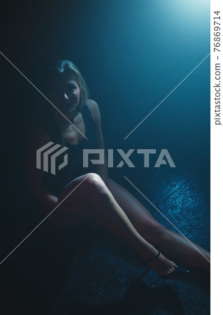 Art portrait of an beautiful fashion model girl Art portrait of an beautiful fashion model girl 76869714