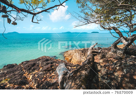 Blue sea with white beach in summer 76870009