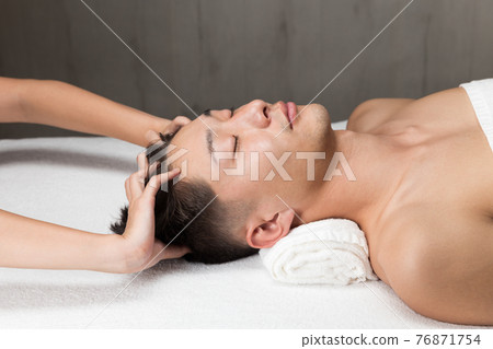 頭部按摩 76871754